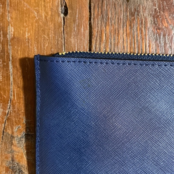 Kate Spade New York Blue Saffiano Leather Zip Wristlet Clutch - Picture 6 of 7